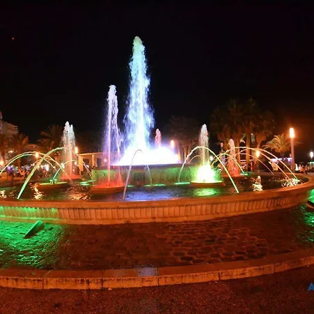 Apartment Apartbeach Fluromar Relax Climatizado Y Junto Playa